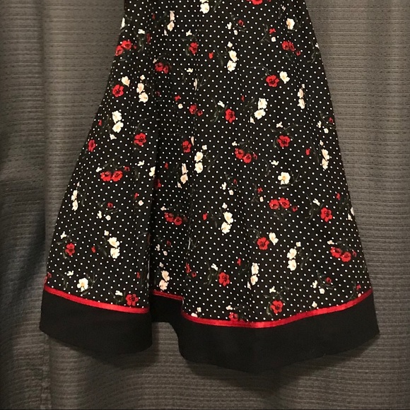 Super cute polka dot floral dress. New with tags - Picture 3 of 8